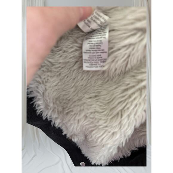 Pacsun Black Denim Jacket Sherpa Collar Rose Embroidery Women’s Size S - Picture 11 of 11